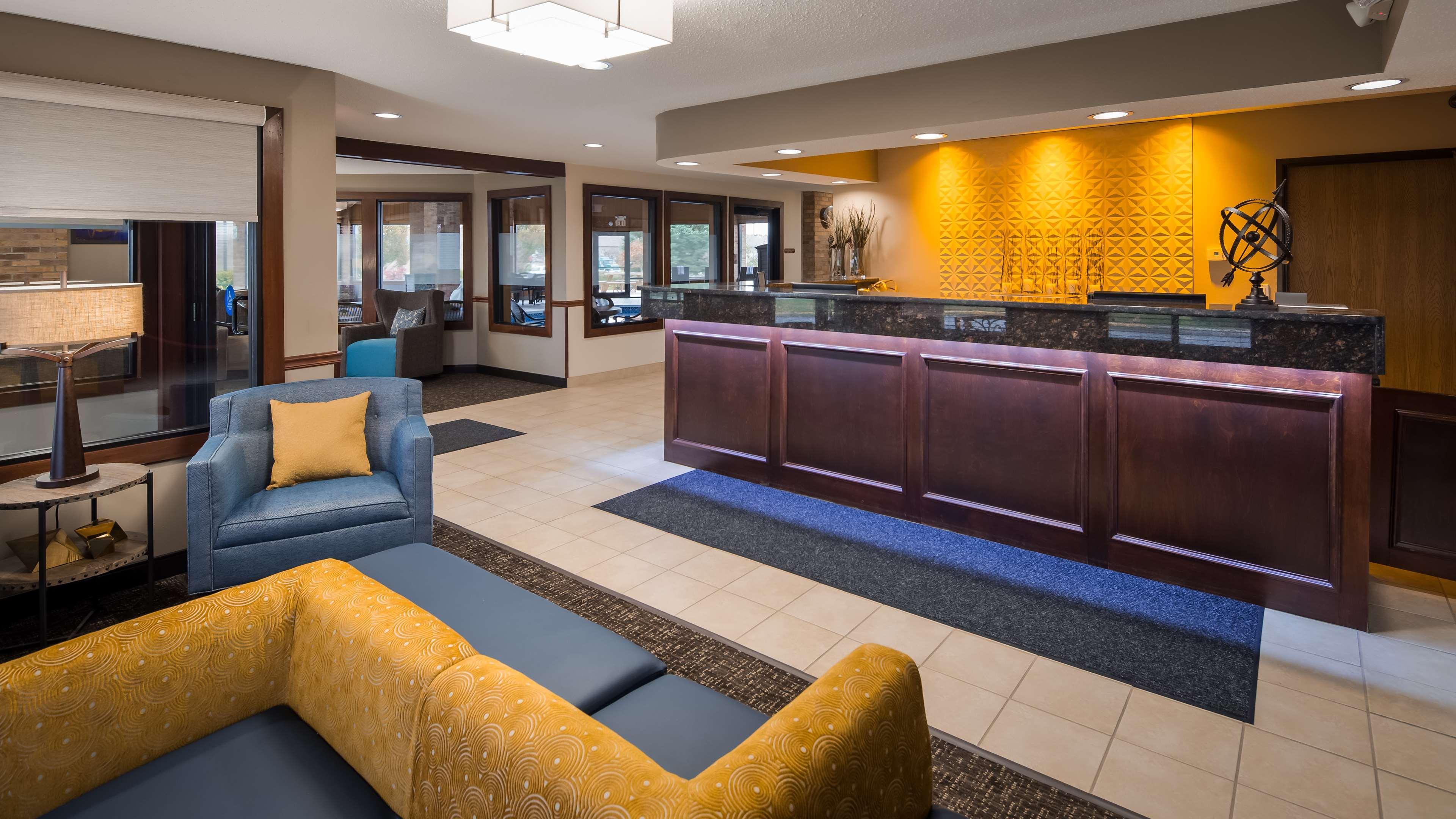 Western Lakewood Hotel 3*