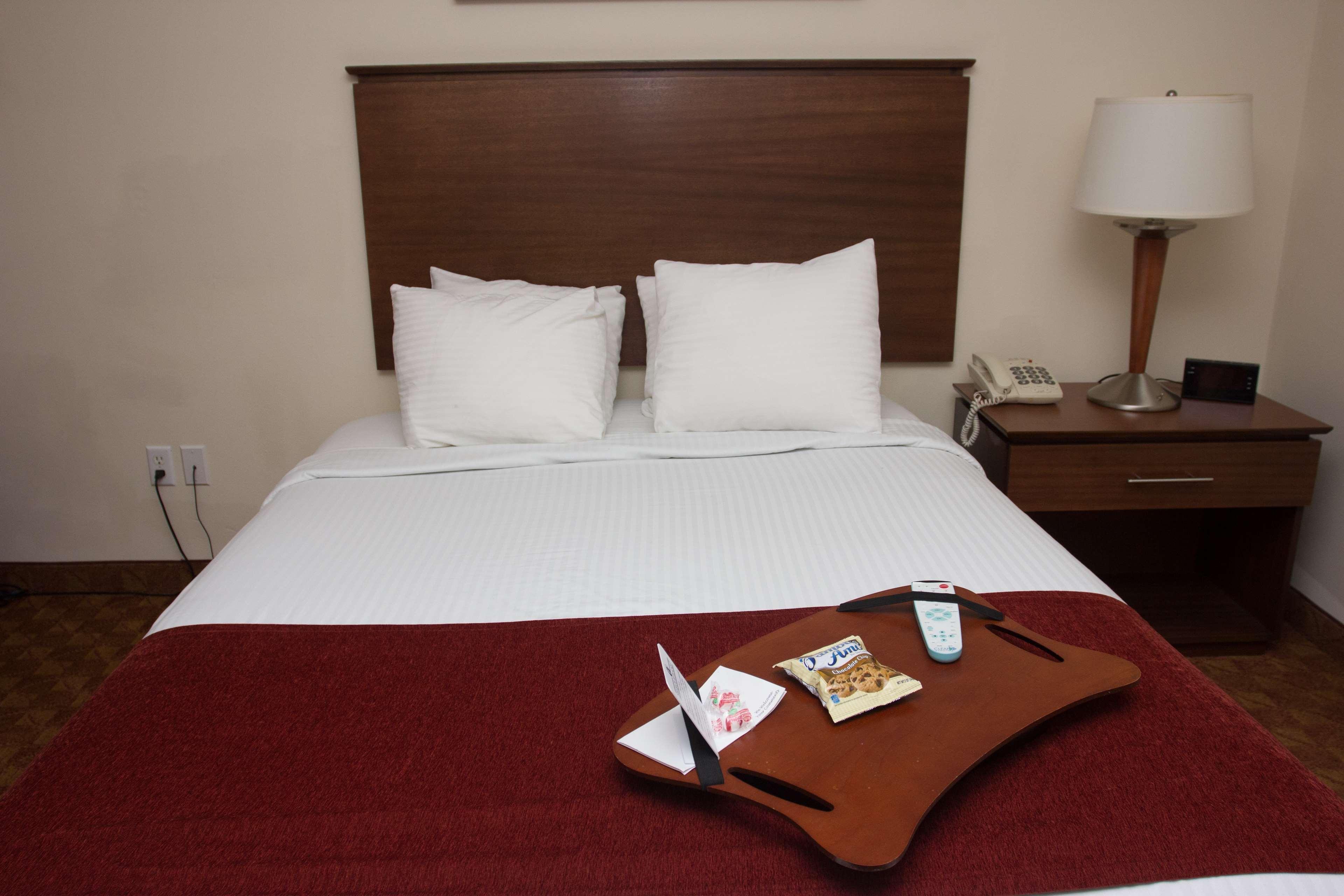 Best Western Lakewood Hotel